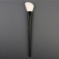 Custom Single Blush Contour Brush
