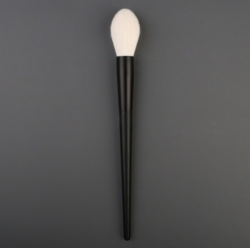 Custom Single Blush Contour Brush