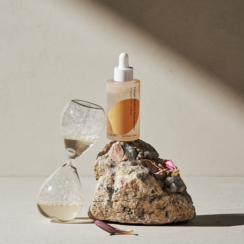 (12GRABS) Octuple Hyaluron Moist Essence