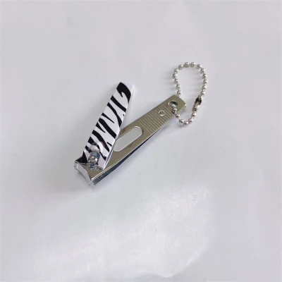 Factory Directly Price Medium Size Nice Color Pattern Nail Clipper Cutters with Laser File and Chain
