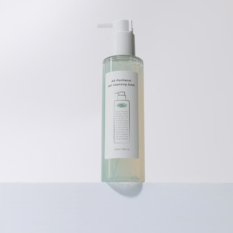 AA-Panthenol Gel Cleanser 210ml