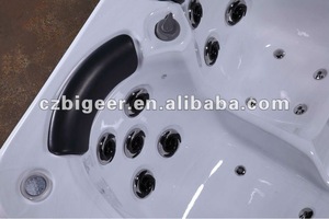 China Whirlpool Bathtub Outdoor Spa Pool Supplies