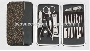 Factory sale Unisex Nail Care Tools 12 Pcs Cutter Cuticle Clipper Manicure Pedicure Kit Case Gift Set