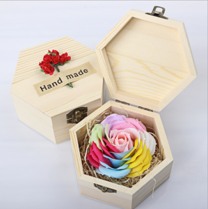 New fashionable rose shaped toliet soap with wooden box the sweety wedding gifts