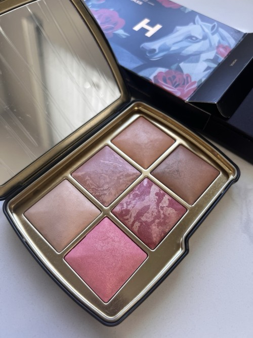 Hourglass Ambient Lighting Edit Unlocked HORSE Palette