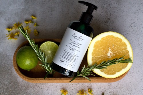 Balancing Gel Facial Cleanser with Palmarosa and Italian Honeysuckle for Daily Use to Hydrate and Nourish Your Skin, 230 ml