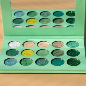 15 Colors Eyeshadow Summer China Green Palette Private Label Eyeshadow Palette