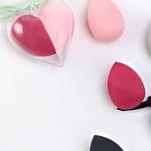 Wholesale Heart-shaped Suit Latex Free Private Labels Cosmetic Beauty Blend Powder Puff Soft Makeup Foundation Sponge