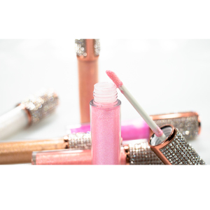 2021 new style shiny glitter lip gloss hot selling waterproof lip gloss vegan pigmented lip gloss