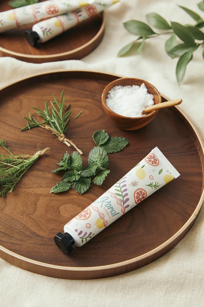 Koral Natural Toothpaste with Vitamin B C and Folic Acid