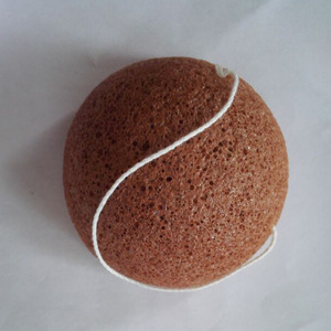 Wholesale 100% natural makeup konjac charcoal sponge cosmetic sponge puff