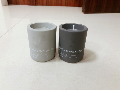 Scented candle