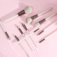 Factory Wholesale 10 Pcs Translucent Crystal Handle Makeup Brush Set Private Label Soft Synthetic Hair Face Eye Cosmetic Brushes Kit