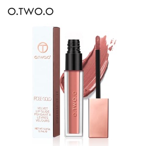 O.TWO.O 2019 hot sale high pigmented matte lip gloss non stick cup liquid lipstick