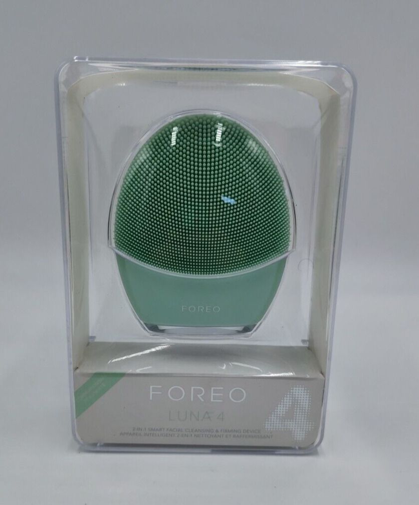 Foreo Luna 4 Facial Cleansing Massager