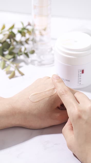 BANDHA MOISTURE CREAM, SKIN ELASTICIT, REGENERATING CREAM