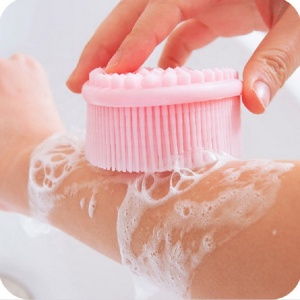 Factory direct new baby silicone bath brush, baby massage shampoo brush, bath wash daily necessities