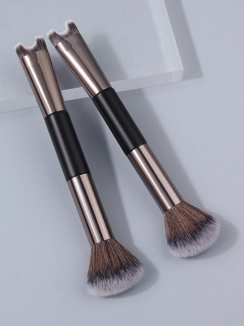 Dual-Ended Makeup Brush with Precision V-Shaped Concealer Head – Foundation, Blending & Under-Eye Application, OEM Private Label