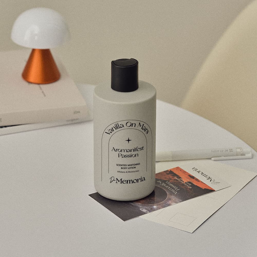 DeMemoria Scented Whitening Body lotion Vanilla On Mars