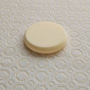 Latest design superior quality cosmetic sponge puff