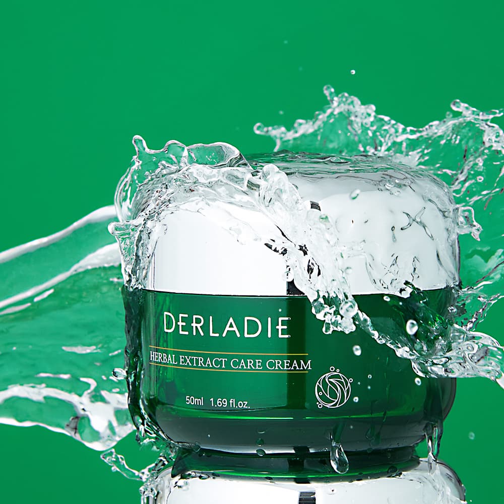  DERLADIE HERBAL EXTRACT CARE CREAM