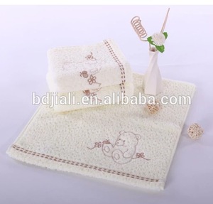 Factory Supply 100% cotton infant bath towel, fancy bath towel, kid towel