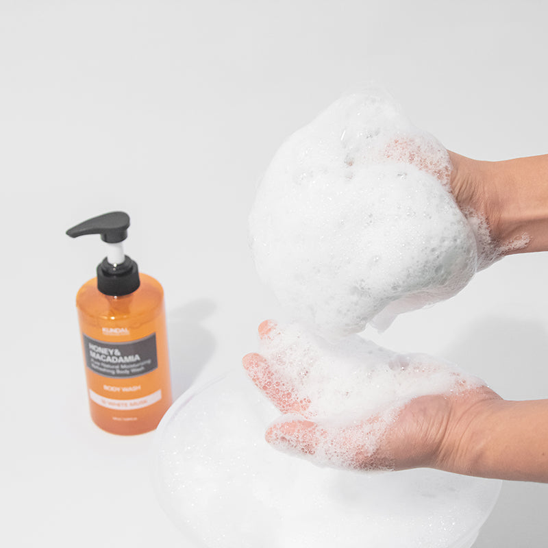 (KUNDAL) Honey &amp; Macadamia Pure Body Wash [White Musk] 500ml