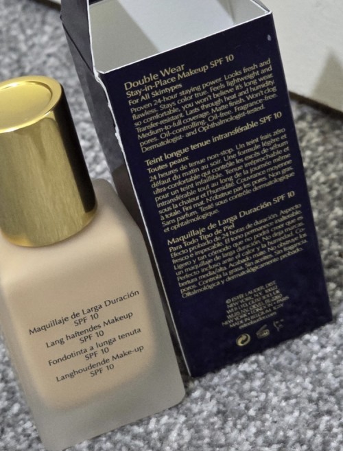 100 % Authentic Estee Lauder Double Wear Foundation