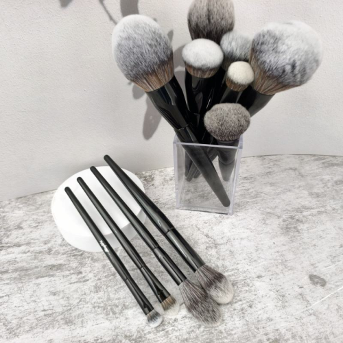 Factory Wholesale 10-12 Pcs Luxury All-Black Makeup Brush Set Private Label Ultra Soft Synthetic Hair Powder Foundation Face Eye Cosmetic Brushes