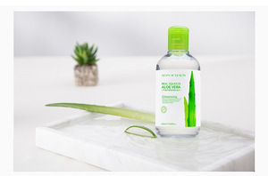 Aloe vera moisturizing cleansing gentle makeup remover