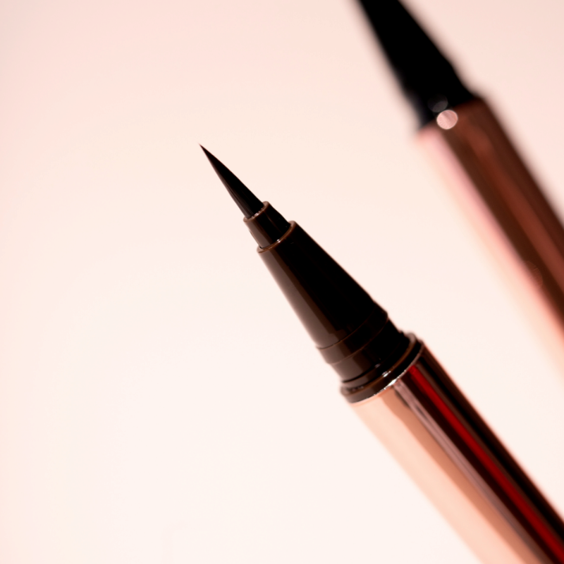 BLACK ROUGE POWER PROOF PEN LINER