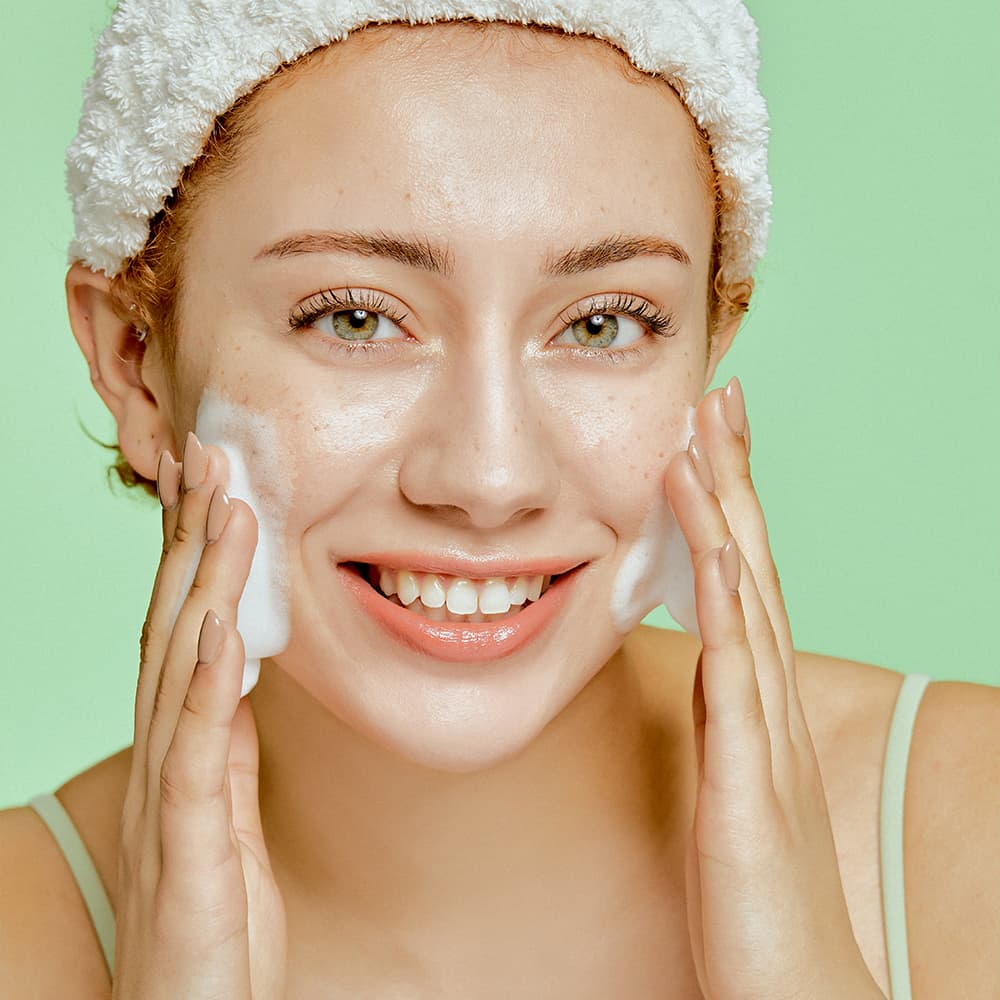 Vegick Superfood Oil to Foam Double Cleanser