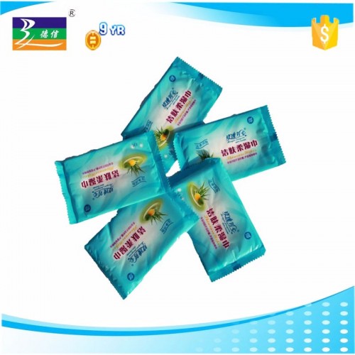 Customized Convenient Hand and Face Cleaning  Restaurant Single pack Wet Tissue