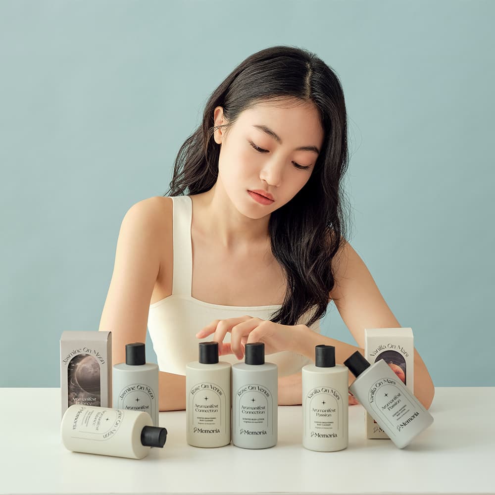 DeMemoria Scented Brightening Body Cleanser Jasmine On Moon