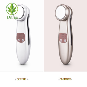 2019 New Arrive Personal beauty instrument,3 in 1 Handheld Iontophoresis Device Electroporation Beauty Device