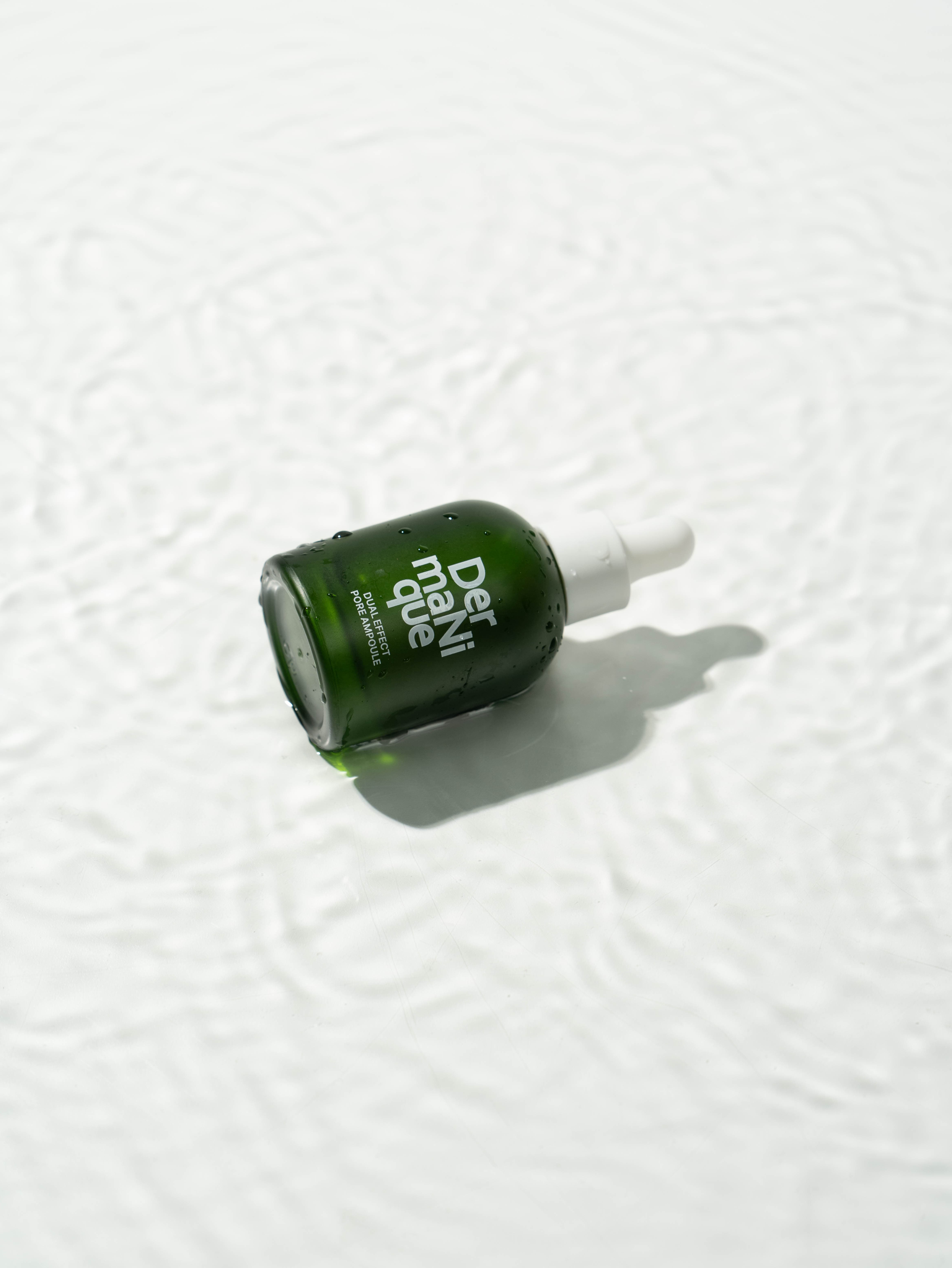 DermaNique Dual Effect pore Ampoule