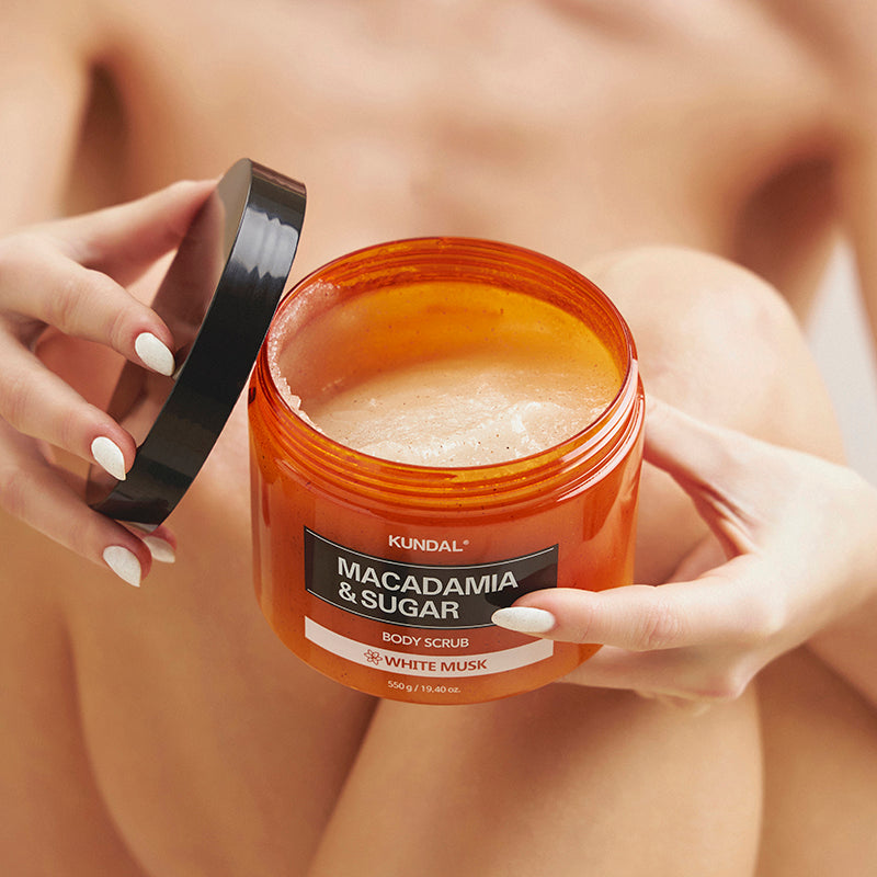 (KUNDAL) Macadamia &amp; Sugar Body Scrub [White Musk] 550g
