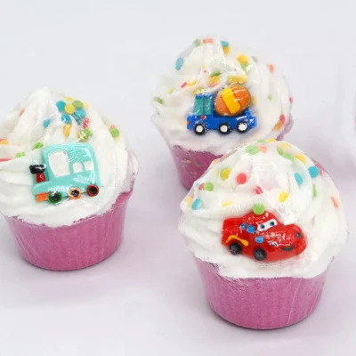 OEM Custom Cup Cake Rich Bubble Bath Bomb Kids with Toys for Dry Skin Moisturize