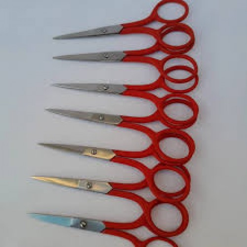 Sewing scissors