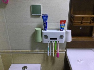 Family Use Electric Toothbrush holder USB  with Two Toothpaste Dispenser Automatic for Bathroom