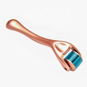 OEM 2021 Skin Care Microneedle Derma Roller 540 Gold Handle Derma Rolling System Facial Massager Derma Roller