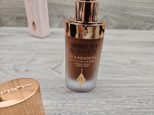 Charlotte Tilbury Airbrush Flawless Foundation