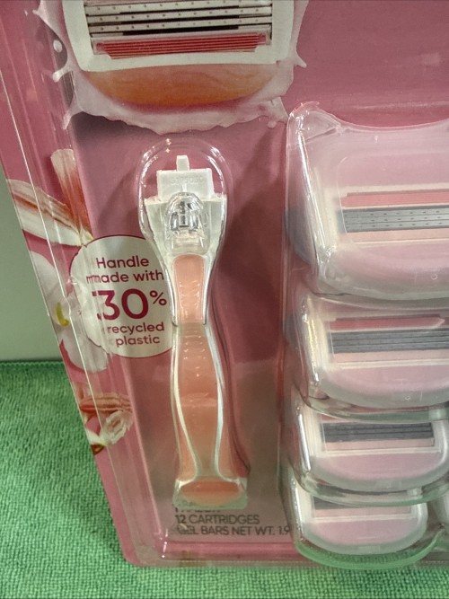 NEW Gillette Venus Comfortglide White Tea 1 Razor Blades 12 Refill Cartridges