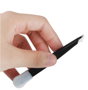 Customized logo blue pink color precision stainless steel slant pointed tip eyebrow hair plucking tweezers in tin storage box