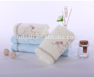 Factory Supply 100% cotton infant bath towel, fancy bath towel, kid towel