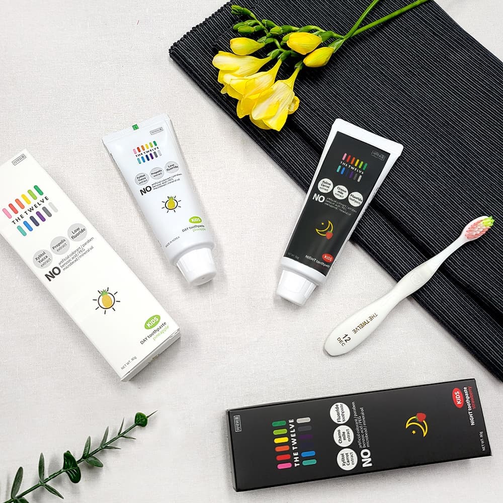 The Twelve Kids Toothpaste Day and Night 