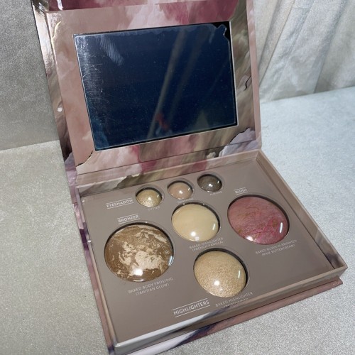 LAURA GELLER NEW YORK The Best of the Best Baked Palette - Full Size - Includes Bronzer, Blush, 2 Highlighters and 3 Eyeshadows
