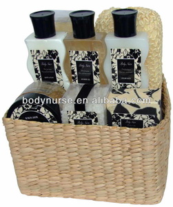 8 pcs Natural Spa relax bath set with grass basket