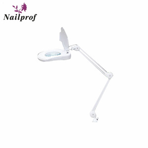 2018 New Wheeled Magnifying Floor Lamp With Factory Price