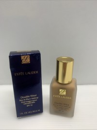 Estée LauderDouble Wear Stay-in-Place 24-Hour Longwear Foundation